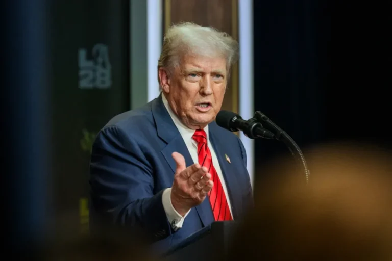 USA imposes sanctions on companies connected to PCC as part of an investigation that also involves Corinthians.