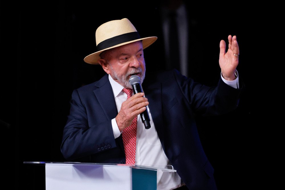 Rio de Janeiro (RJ), 22/06/2026 -O presidente da República, Luiz Inácio Lula da Silva, participa da cerimônia de anúncios de ampliação dos investimentos no âmbito da Nova Indústria Brasil (NIB), além de parceria entre BNDES e Petrobras para pesquisa sobre minerais críticos e estratégicos, no Teatro BNDES, centro da cidade. Foto: Tânia Rêgo/Agência Brasil